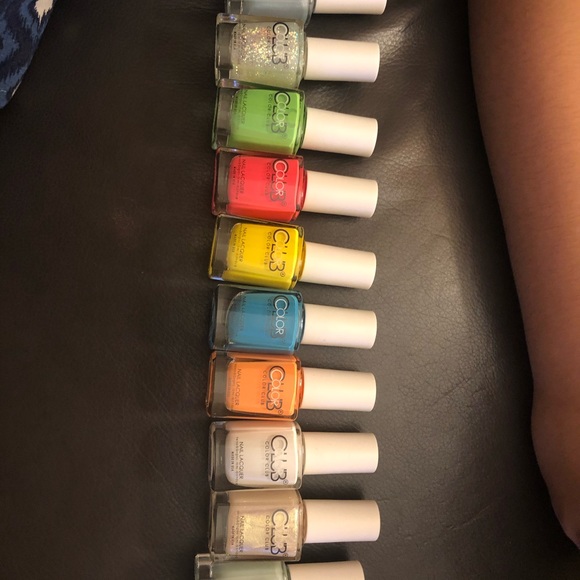 Makeup - Picture 2 of 2